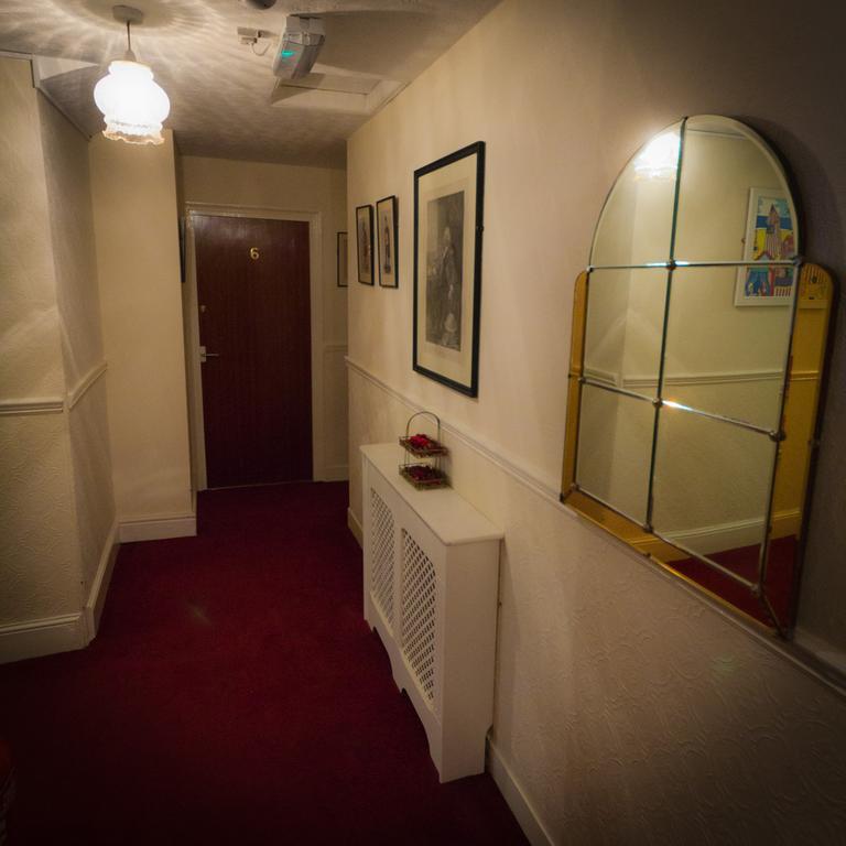 The Angel Hotel Гелстон Екстер'єр фото