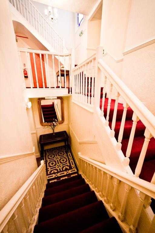The Angel Hotel Гелстон Екстер'єр фото